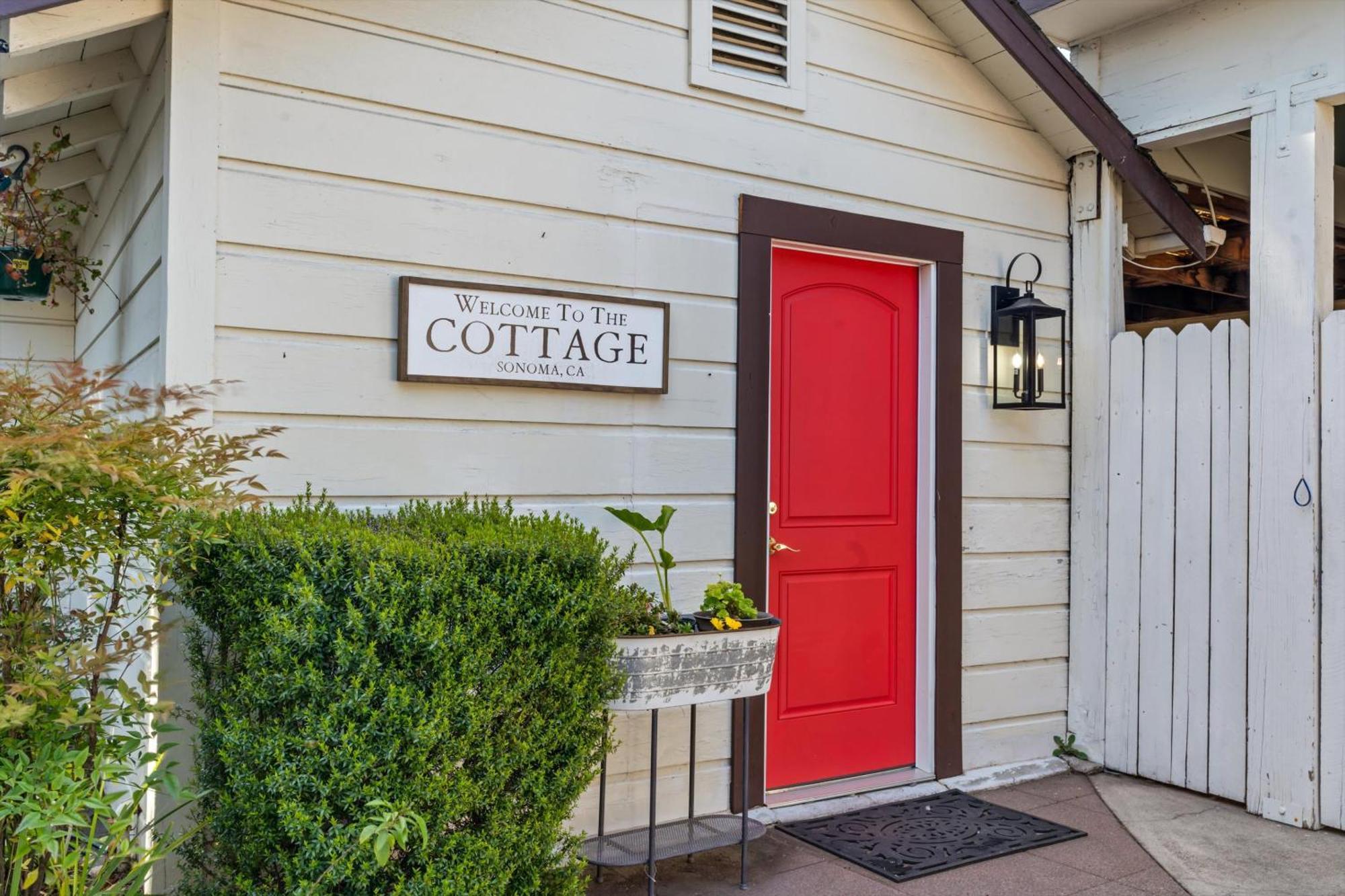 Cinnamon Bear Creekside Sonoma