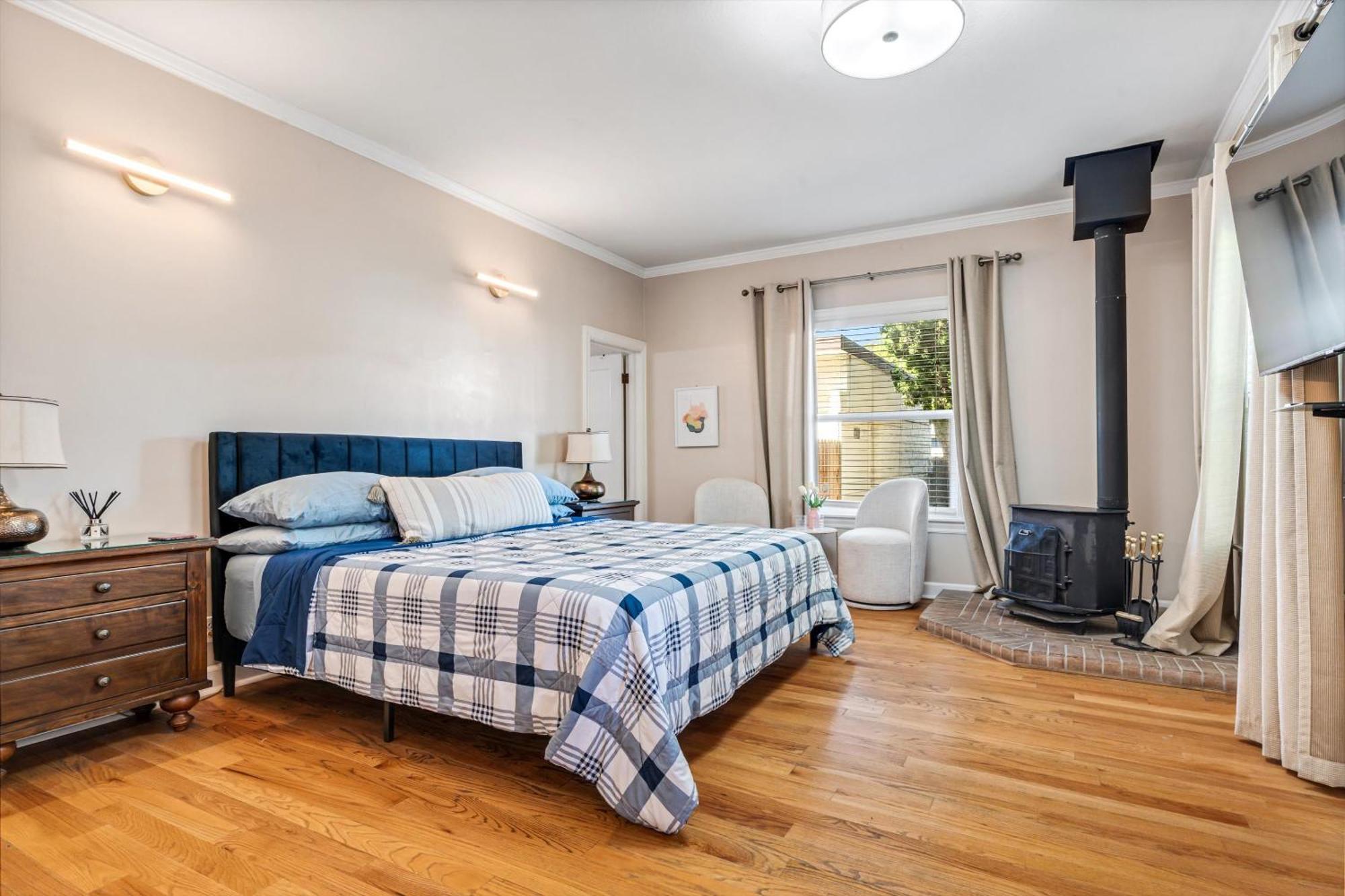 Cinnamon Bear Creekside 3* Sonoma